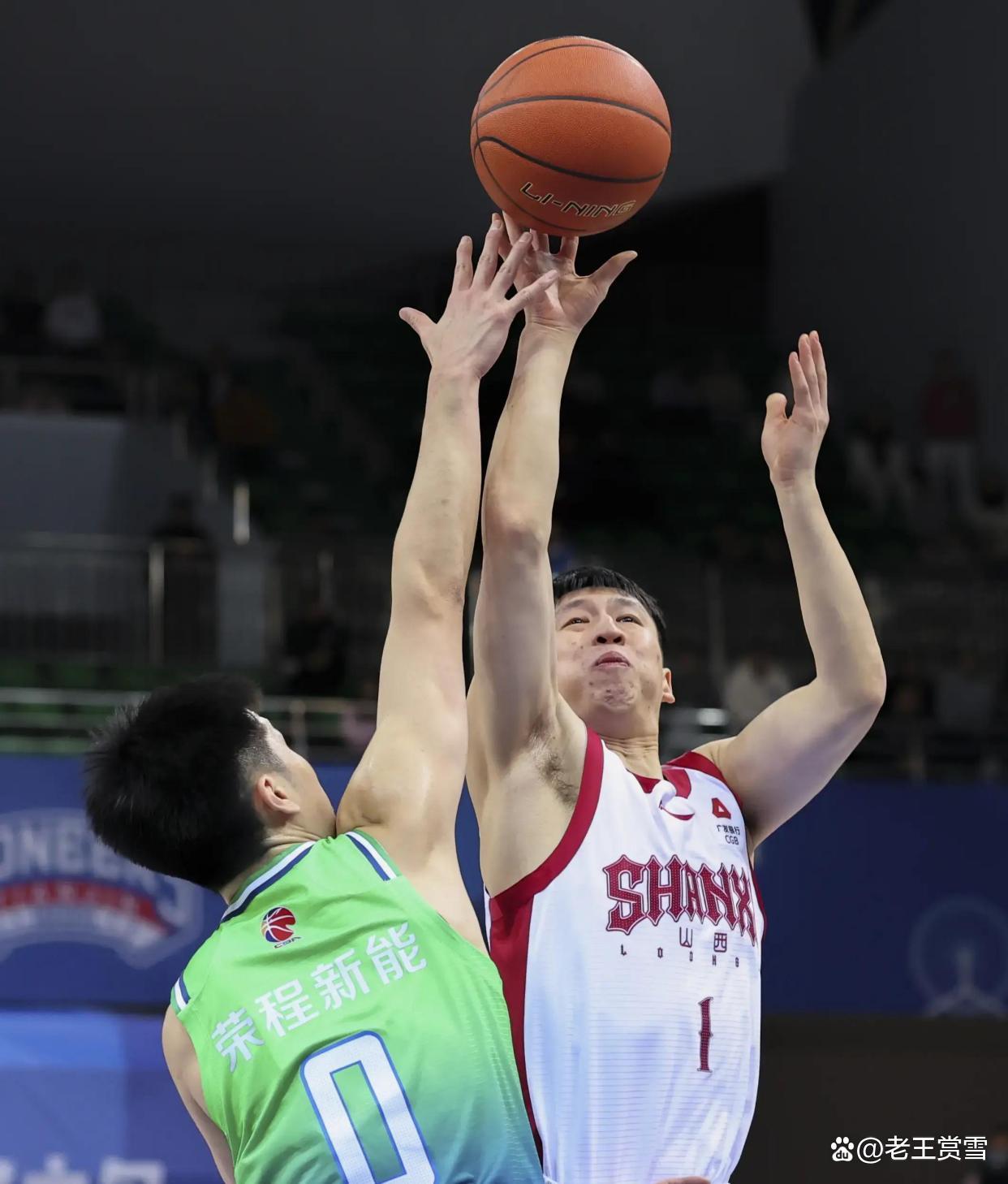 山东男篮战术微调备战葡超门兴格拉德巴赫关键时刻篮板制胜，现场解说直呼：皇家马德里遗憾出局备战葡超的简单介绍