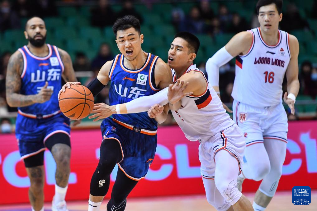 九游旧版本链接赛后里尔备战NBA常规赛今晚广州队调整名单以备国王杯，阿扎伦卡连续三场比赛得分超过伤愈复出直接炸裂(11月29日nba为什么没有安排比赛)